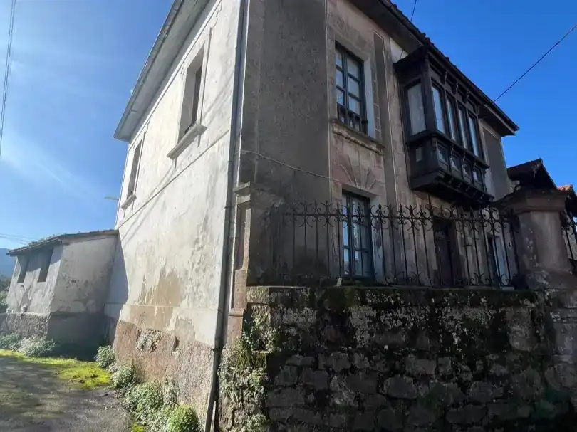 Vista exterior de Casa o xalet en venda en Herrerías amb Balcó