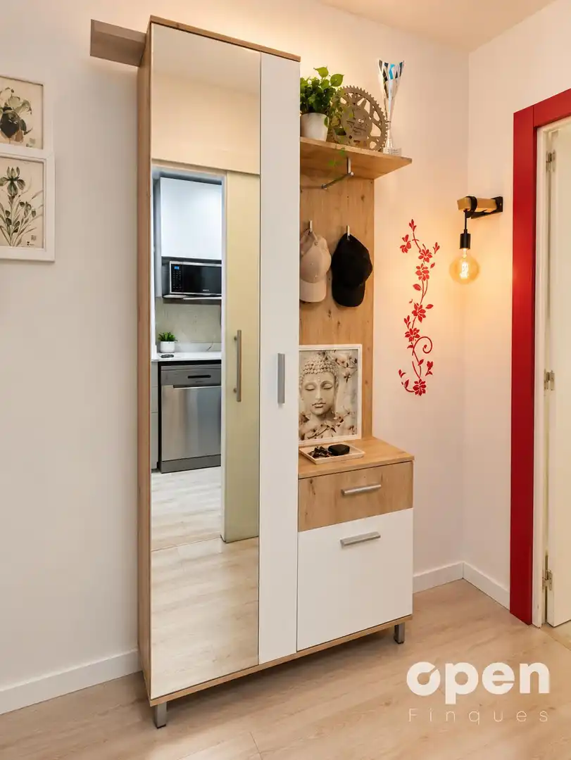 Flat with lift for sale in Josep Tarradellas, imagen 16