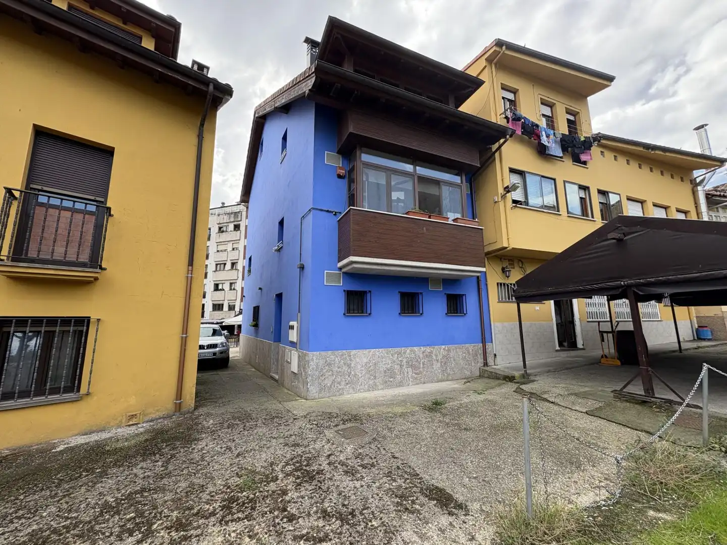 Vista exterior de Casa o xalet en venda en Siero amb Calefacció, Jardí privat i Terrassa