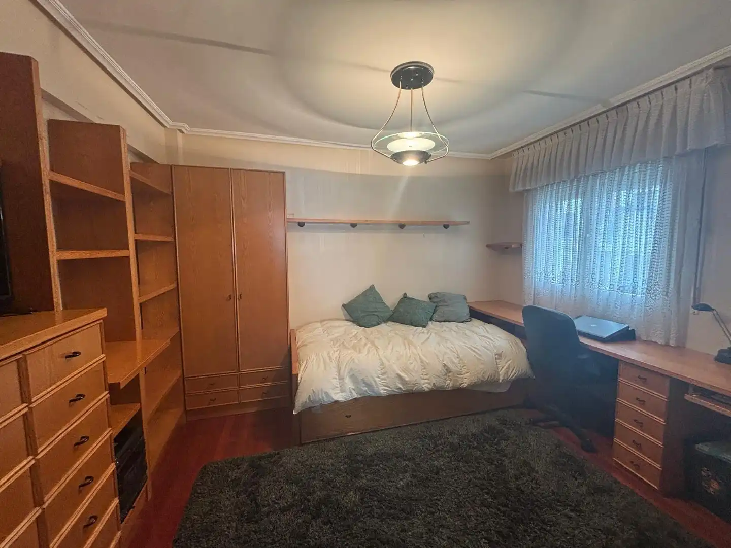Habitación de Piso en venta en Basauri  con Calefacción, Amueblado y Balcón