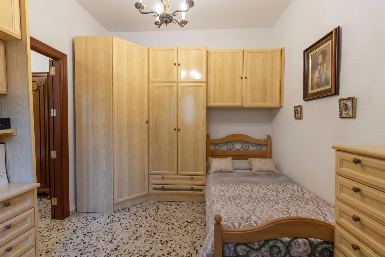 Bedroom of Flat for sale in Granada  with Air Conditioner, Heating and Storage room