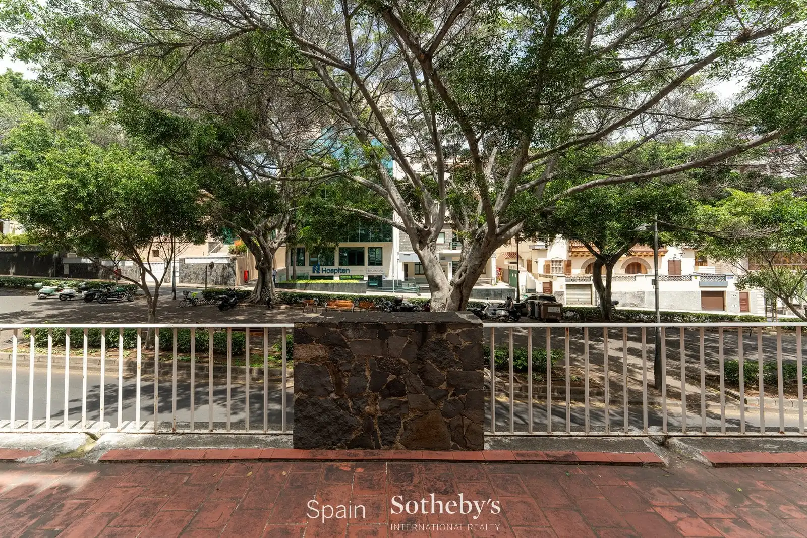 Vista exterior de Casa adosada en venda en Santa Cruz de Tenerife amb Jardí privat, Terrassa i Traster