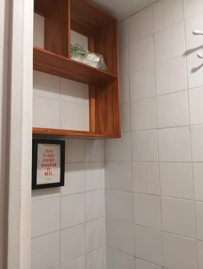 Baño de Local en traspaso en Barcelona con Aire acondicionado, Amueblado y Alarma