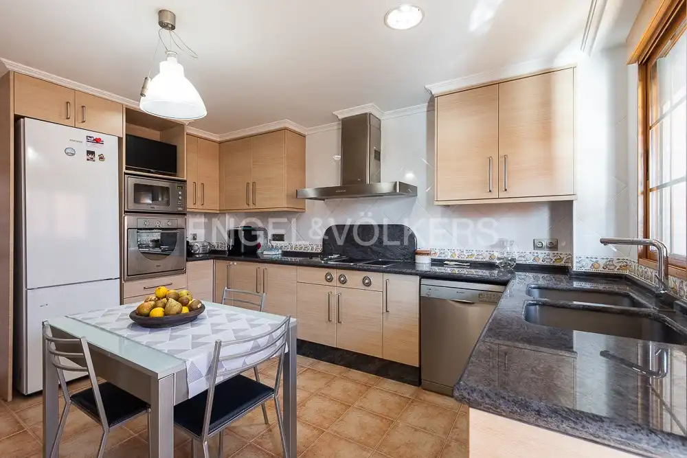 Cocina de Casa o chalet en venta en Náquera con Aire acondicionado, Calefacción y Jardín privado