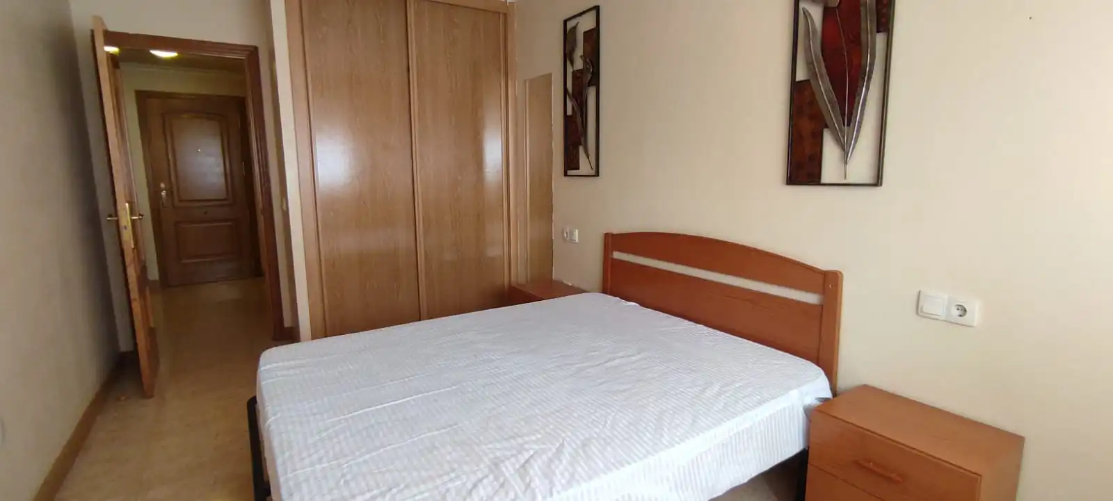 Dormitori de Apartament en venda en Castellanos de Moriscos amb Moblat