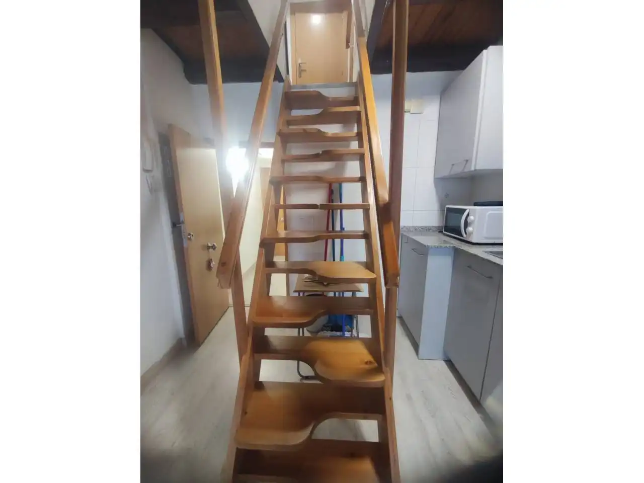 Ático de alquiler en Barbastro con Parquet, Amueblado y Balcón