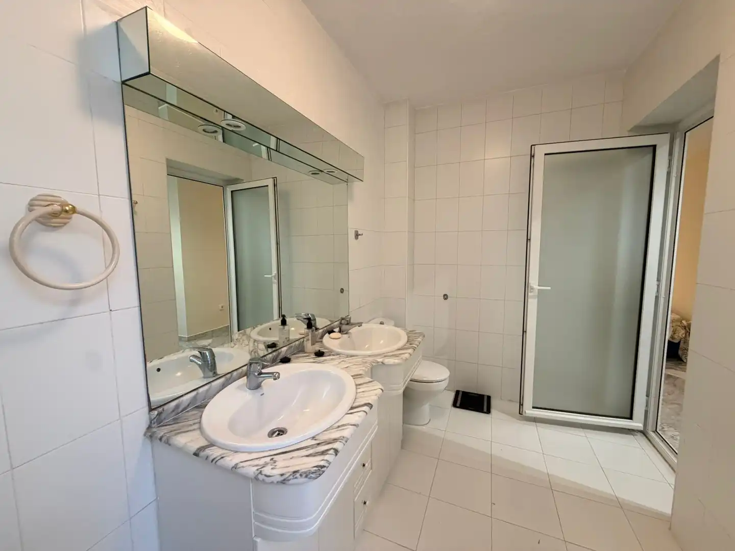 Bathroom of Flat for rent in Marbella  with Air Conditioner, Terrace and Storage room