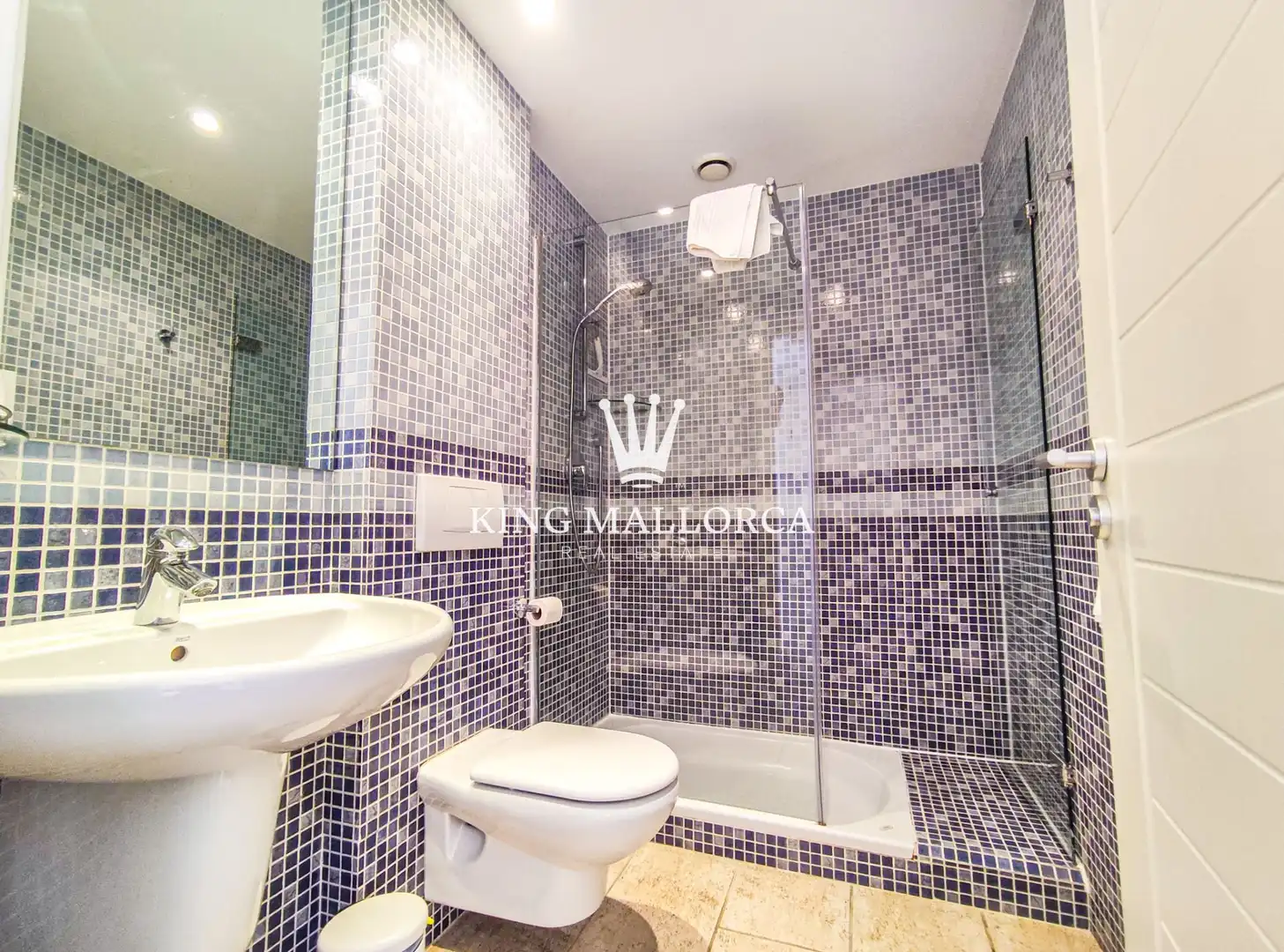 Baño de Apartamento de alquiler en Calvià con Aire acondicionado, Calefacción y Terraza