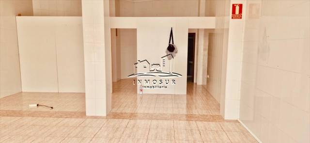 Local comercial en Alquiler en El Carmen - La Barrera