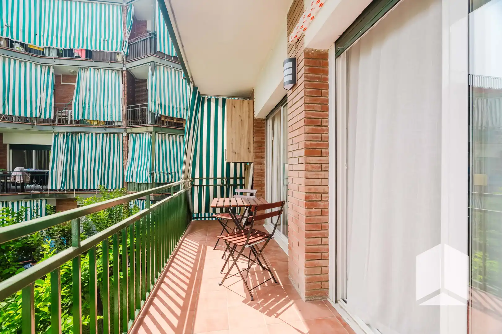 Terrasse von Wohnung zum Verkauf in Castelldefels mit Klimaanlage, Terrasse und Schwimmbad