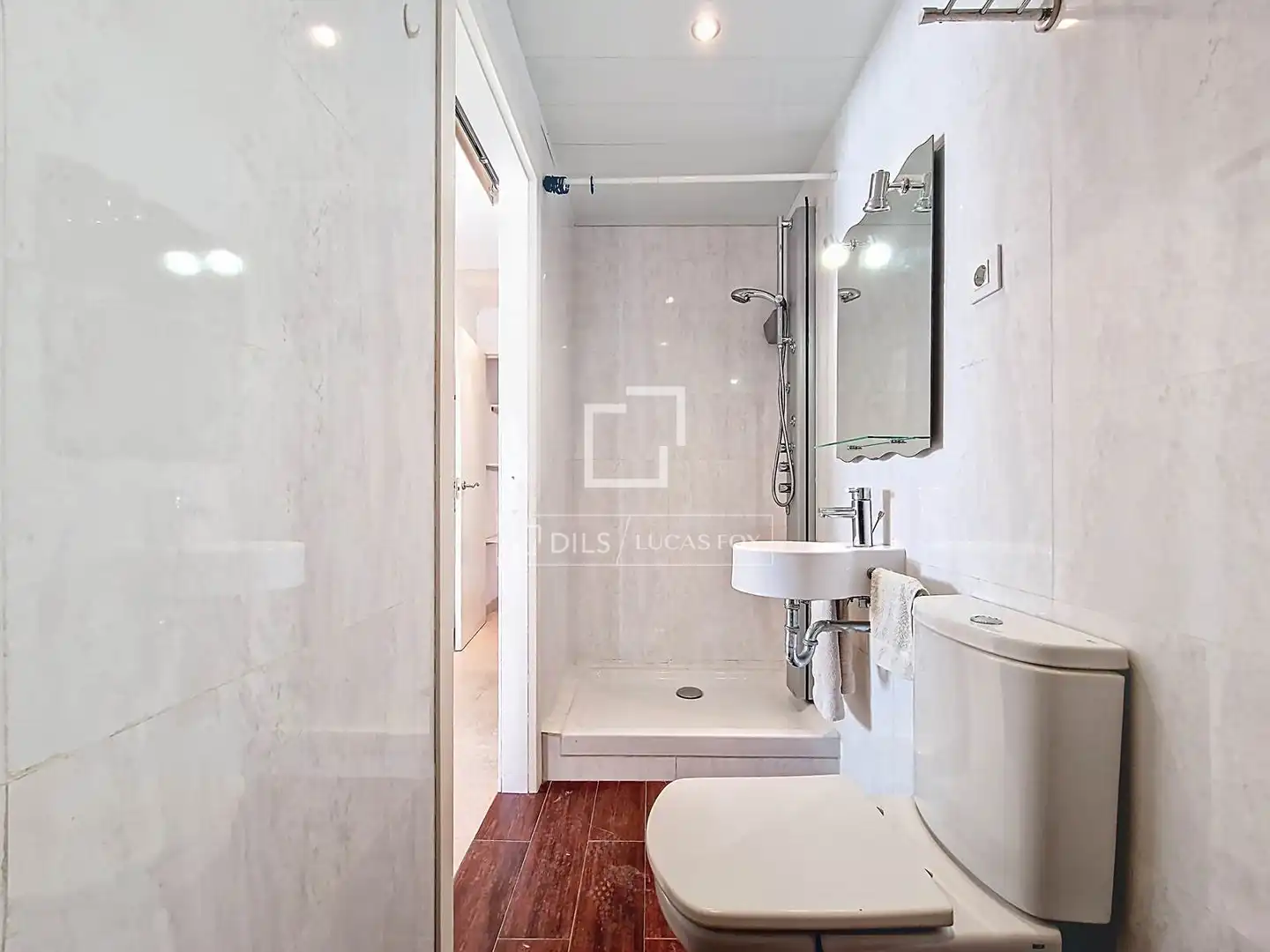 Bathroom of Flat for sale in Vilanova i la Geltrú  with Air Conditioner and Heating