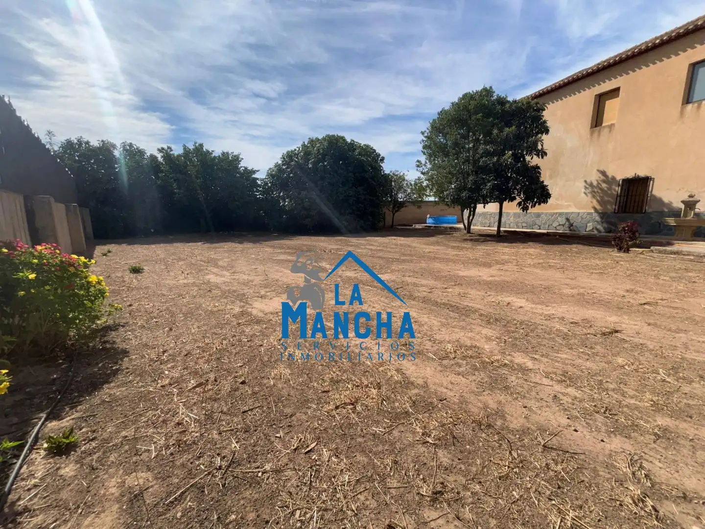 Casa o chalet en venta en Hoya-Gonzalo con Calefacción, Jardín privado y Amueblado