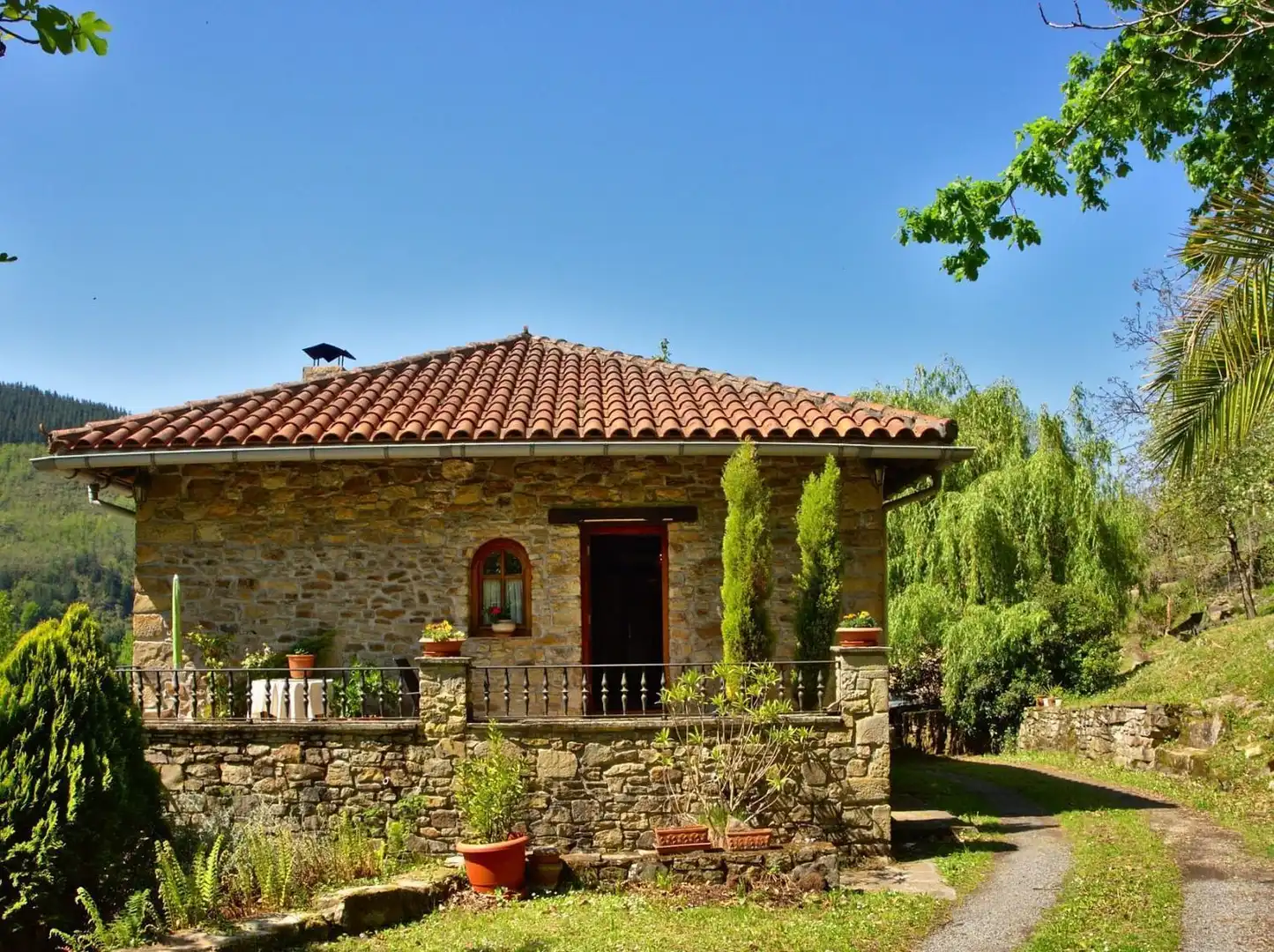 Exterior view of Houses for sale in Orozko  with Private garden and Storage room