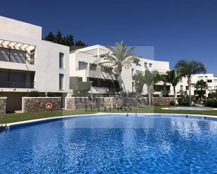Vista exterior de Pis en venda en Marbella amb Aire condicionat, Calefacció i Terrassa