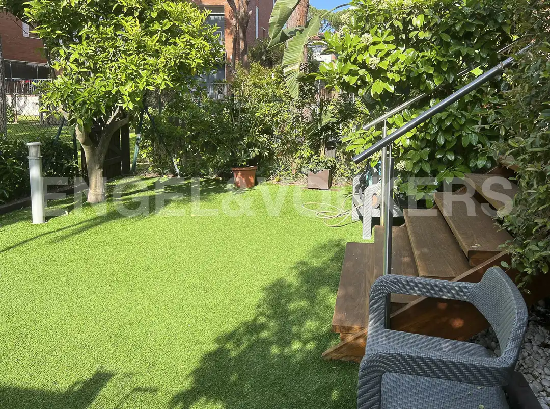Jardí de Casa adosada de lloguer en Gavà amb Aire condicionat, Calefacció i Jardí privat
