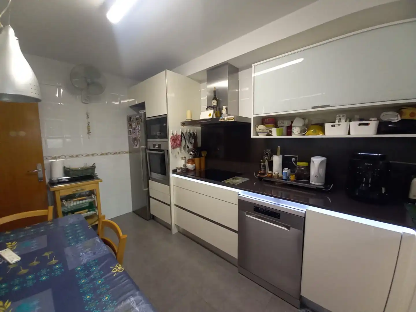 Cocina de Casa adosada en venta en Lliçà d'Amunt con Calefacción, Jardín privado y Amueblado