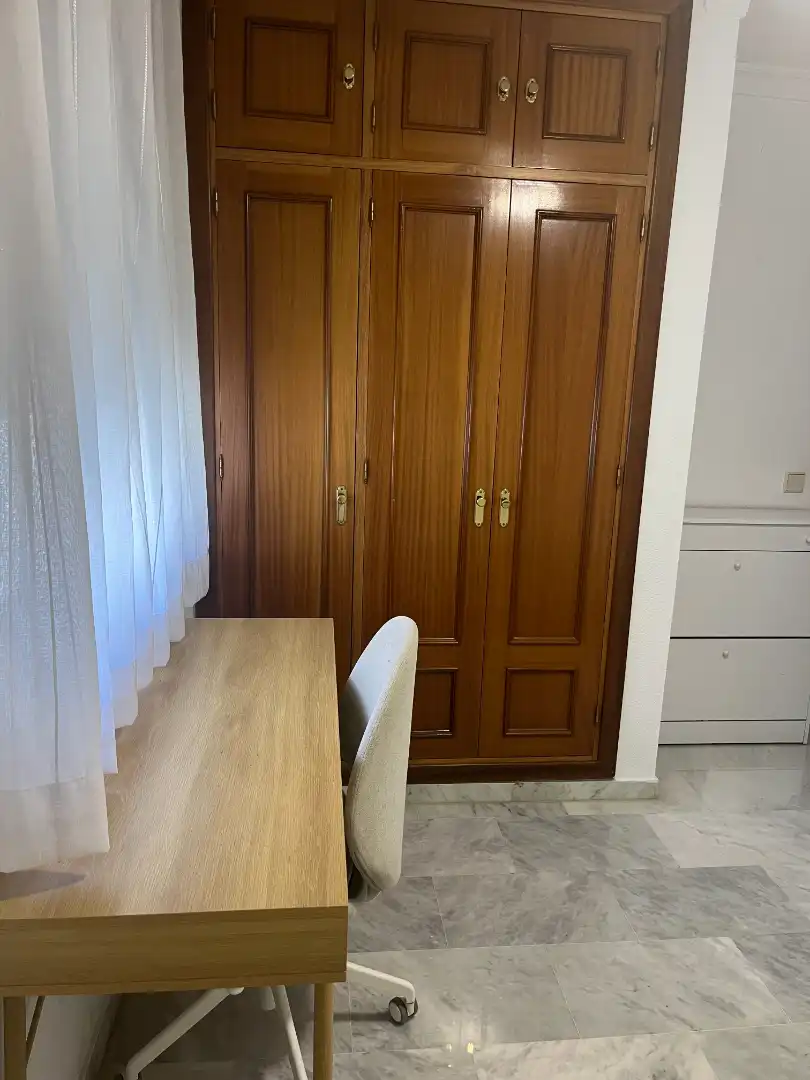 Schlafzimmer von Wohnung zur Miete in Málaga mit Möbliert, Ofen und Waschmaschine