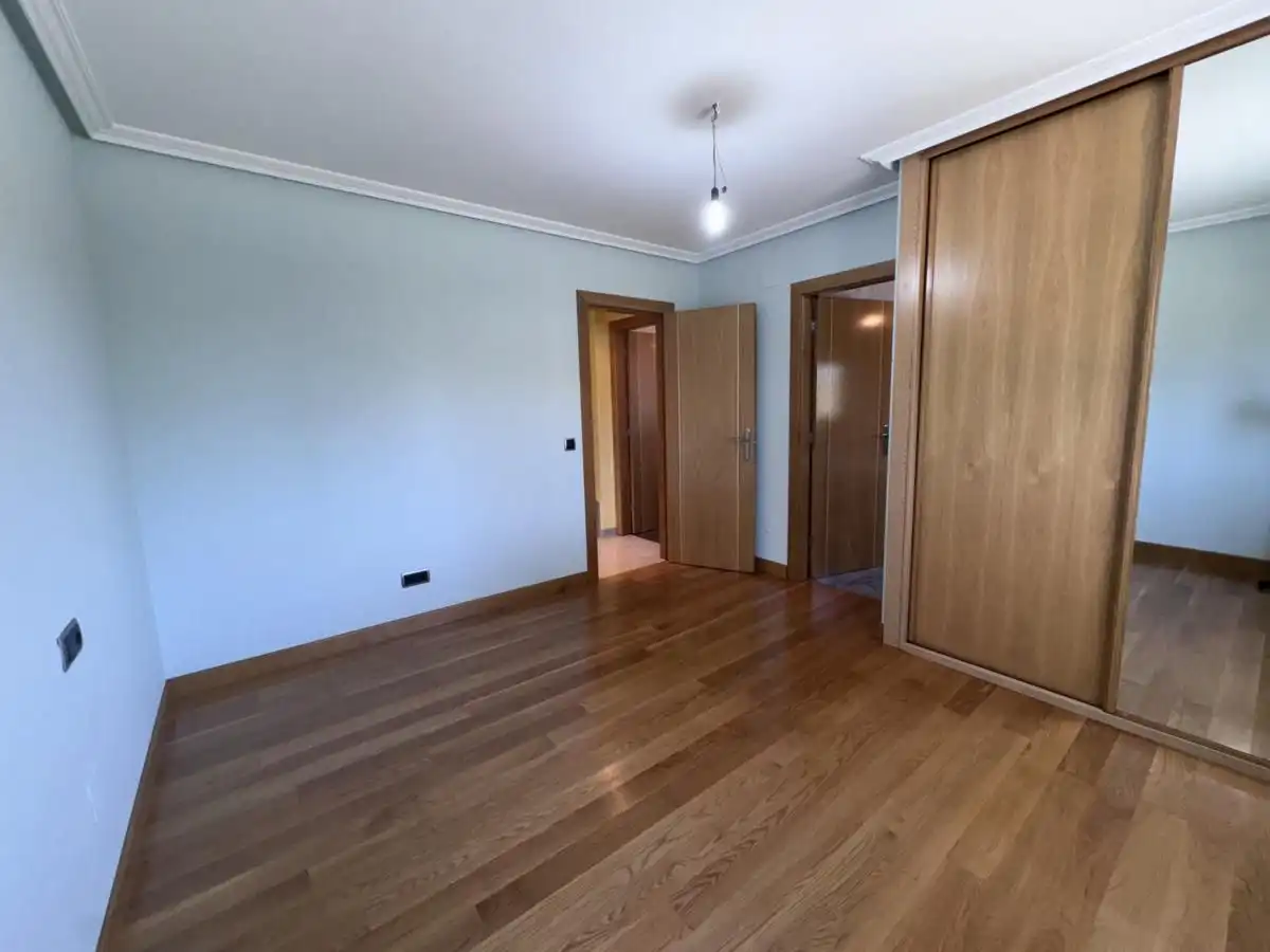 Casa o xalet en venda en Siero amb Calefacció, Jardí privat i Terrassa