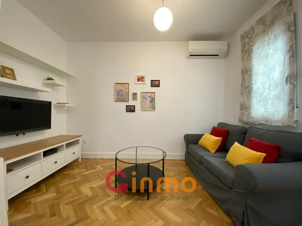 Wohnzimmer von Wohnung zur Miete in Madrid mit Klimaanlage, Möbliert und Ofen
