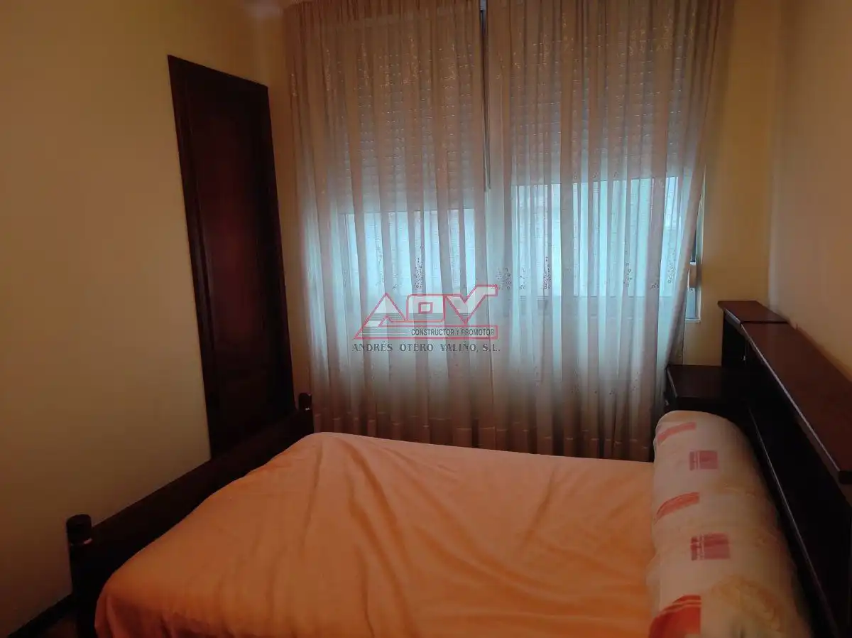 Habitación de Piso de alquiler en Ferrol con Aire acondicionado, Amueblado y Balcón