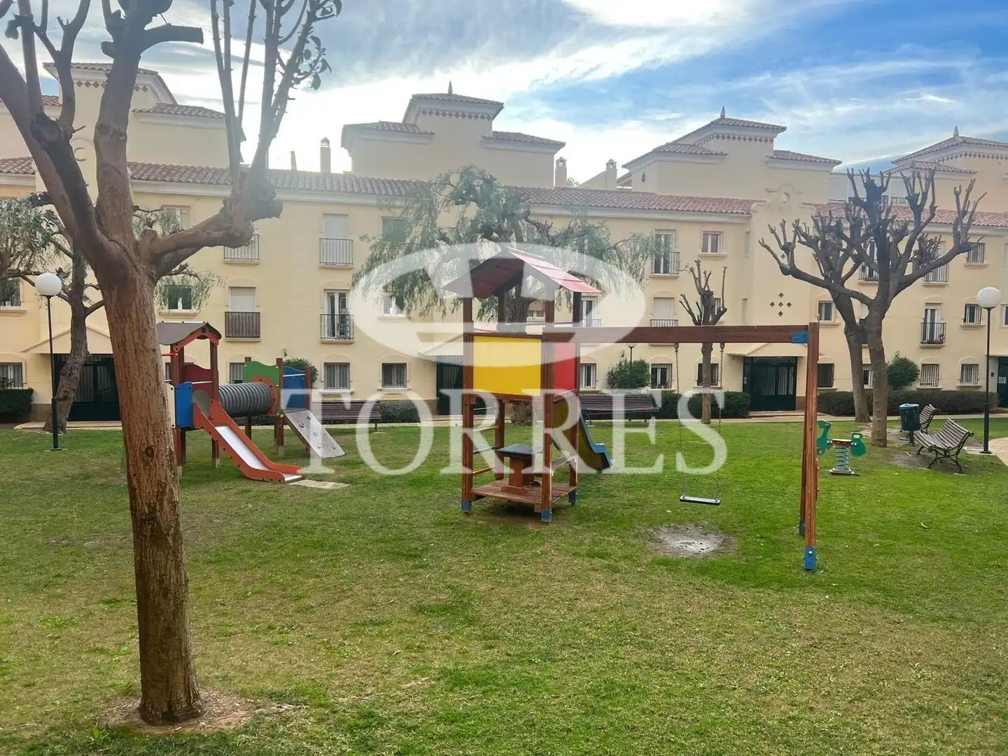 Exterior view of Flat for sale in Fuengirola  with Air Conditioner, Terrace and Storage room