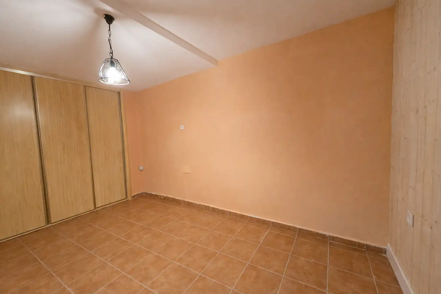 Detached homes for sale in Almonacid de Zorita  with Air Conditioner, Heating and Private garden