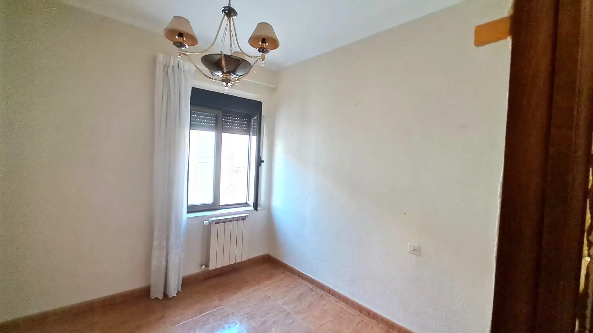 Dormitori de Casa o xalet en venda en Cuéllar amb Traster i Moblat