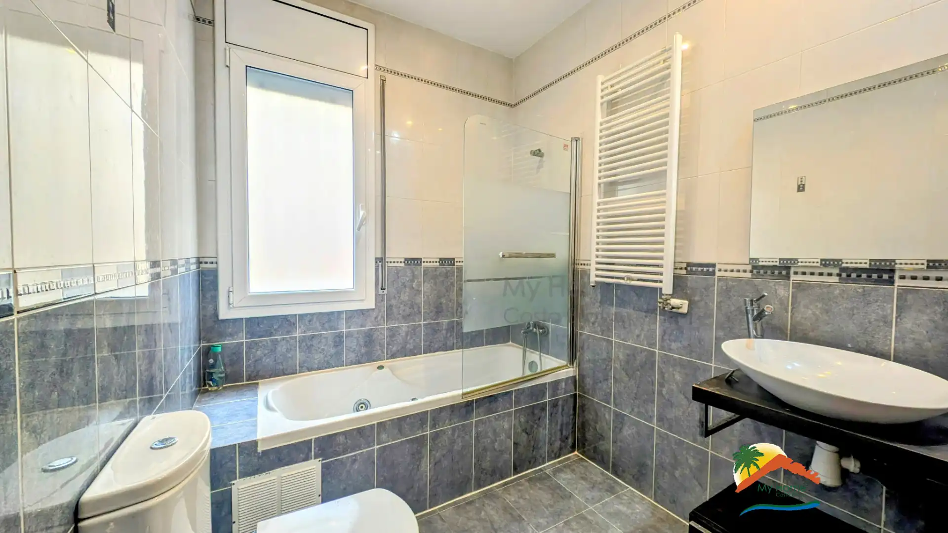 Bathroom of Houses for sale in Lloret de Mar  with Heating, Private garden and Terrace