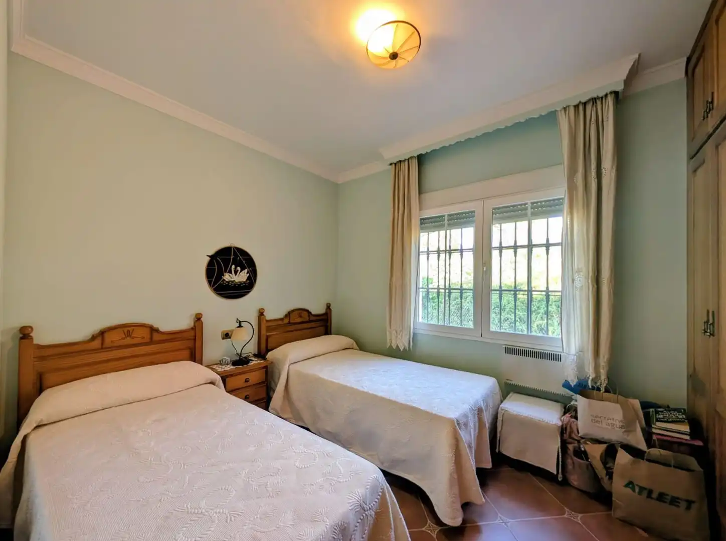 Dormitori de Casa o xalet en venda en Loja amb Aire condicionat, Calefacció i Jardí privat