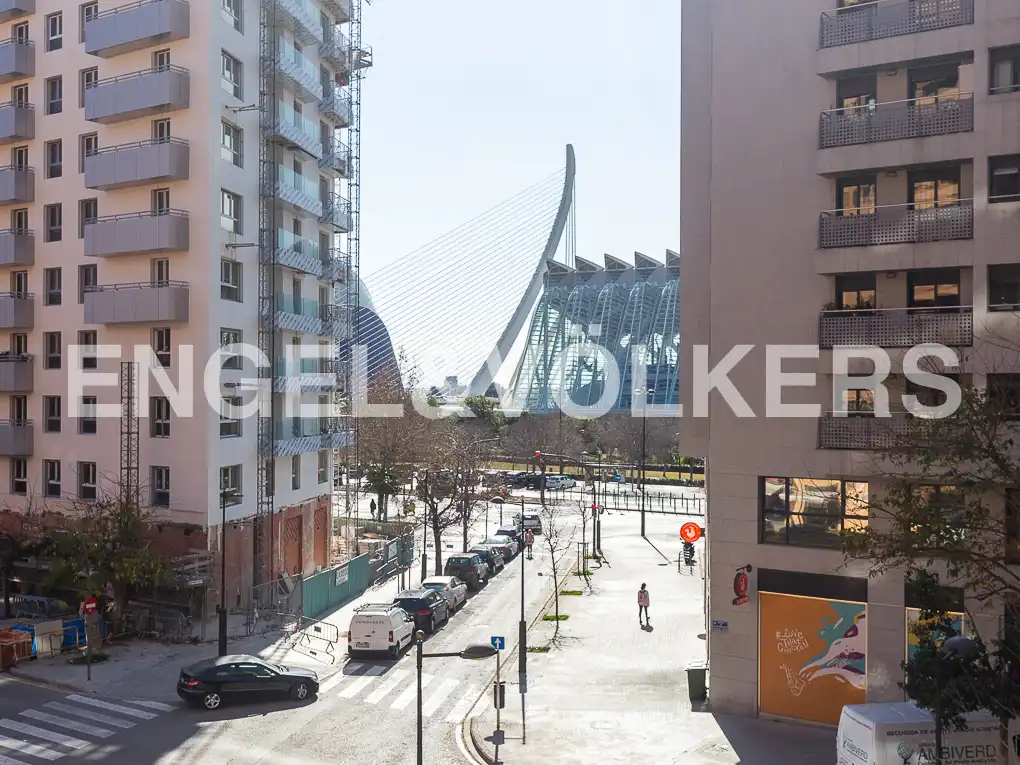 Vista exterior de Pis de lloguer en Valencia amb Calefacció, Moblat i Balcó