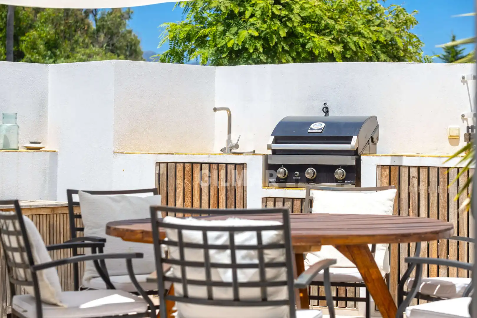 Terrassa de Casa adosada en venda en Estepona amb Jardí privat