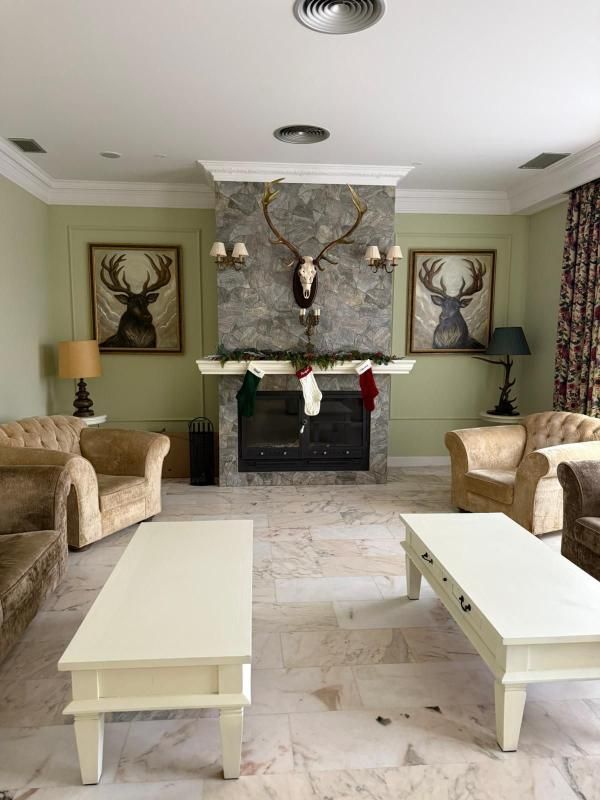 Sala de estar de Edificio en venta en Horcajo de los Montes con Alarma