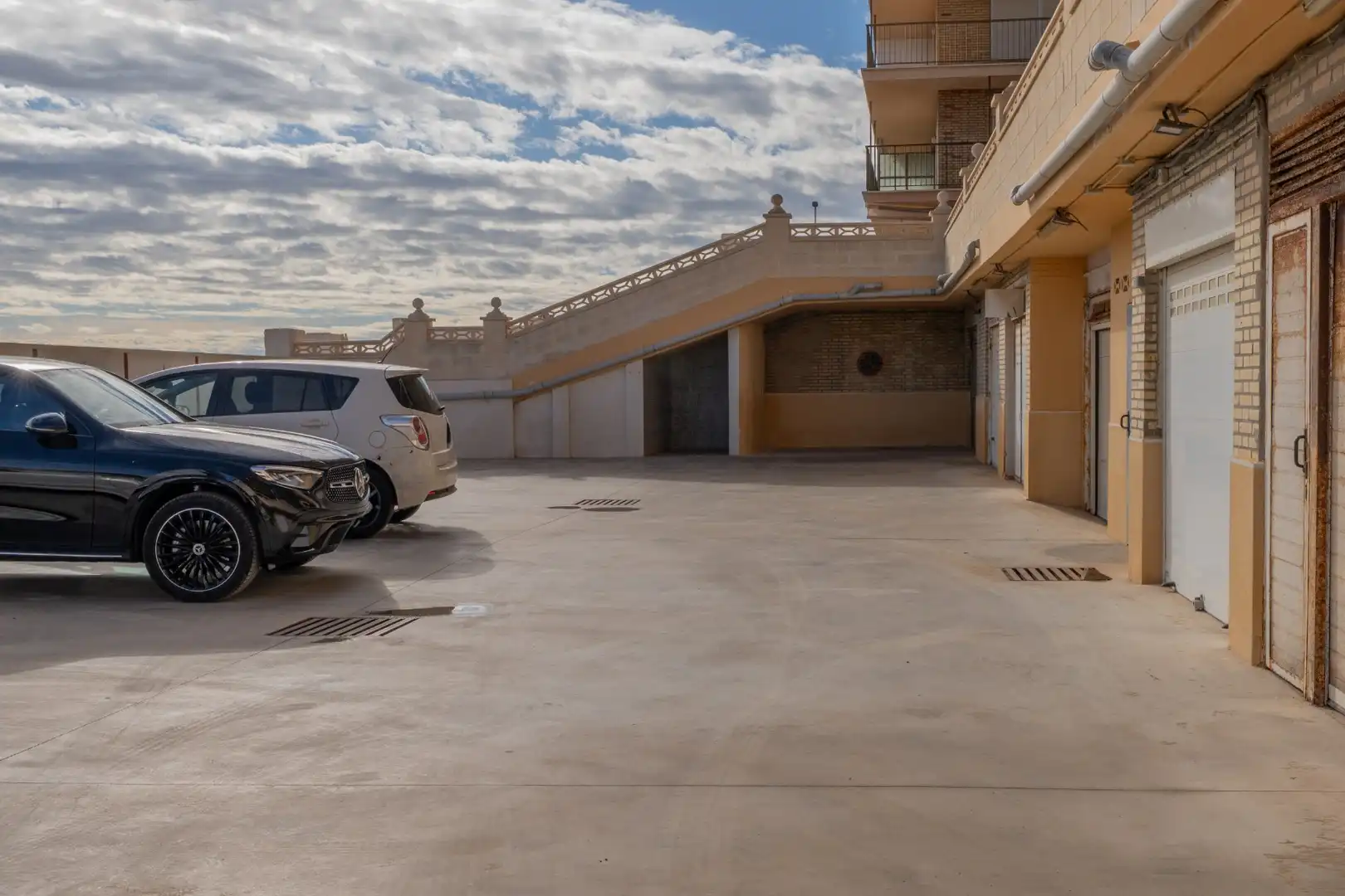 Parkplatz von Wohnung zum Verkauf in Elche / Elx mit Heizung, Terrasse und Möbliert