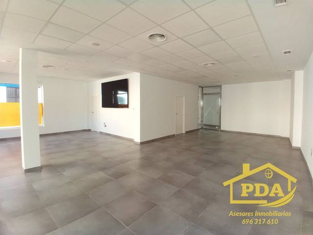 Local comercial en Alquiler en Calle Portada, 13 en Palma del Río