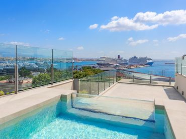 Attico con piscina in vendita a Ponent