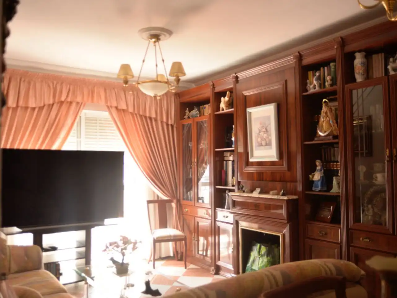 Wohnzimmer von Wohnung zur Miete in  Huelva Capital mit Klimaanlage und Balkon