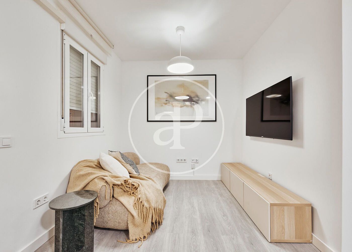 Sala d'estar de Pis en venda en  Madrid Capital amb Aire condicionat, Calefacció i Moblat