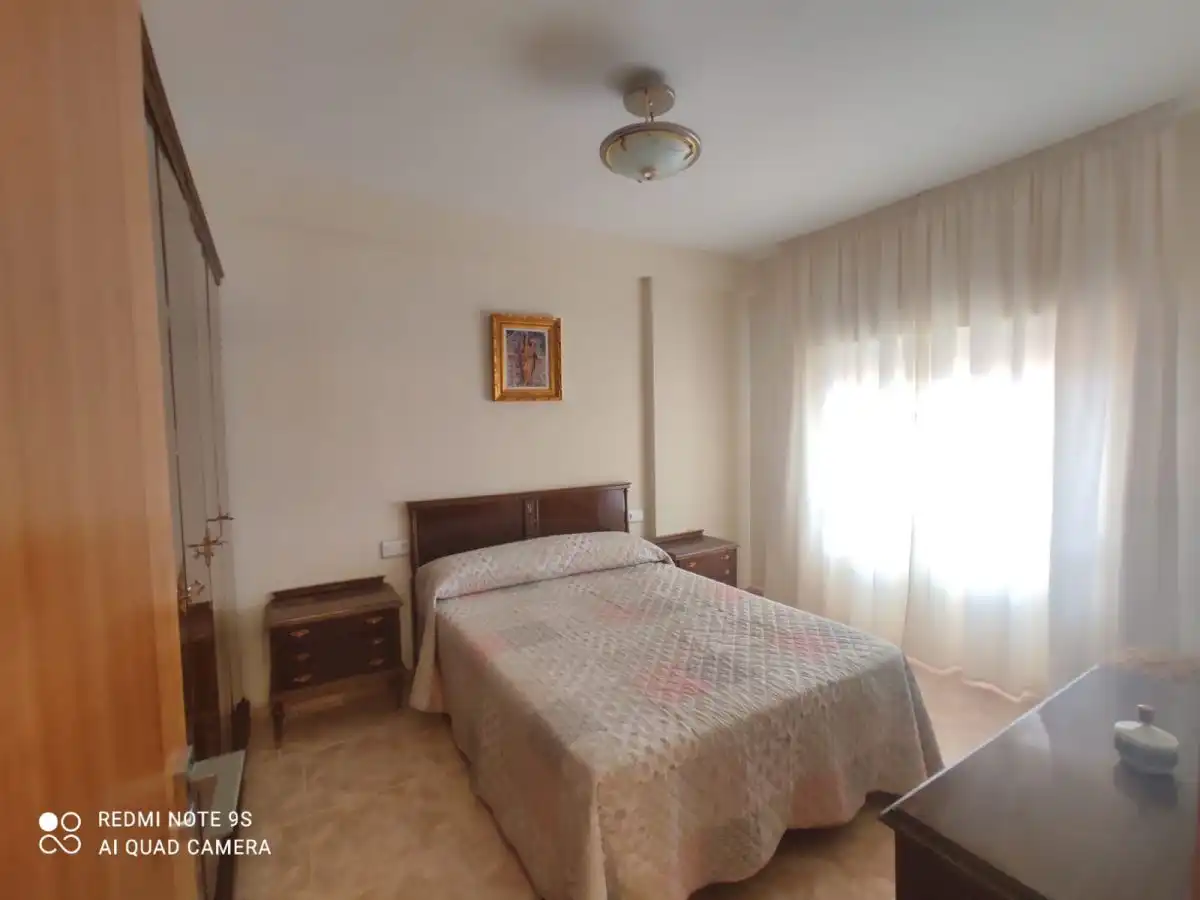 Schlafzimmer von Wohnung zur Miete in Jaén mit Möbliert