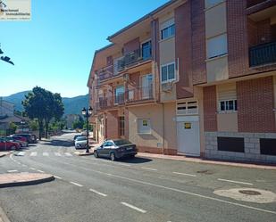 Vista exterior de Local en venda en Santa María del Tiétar