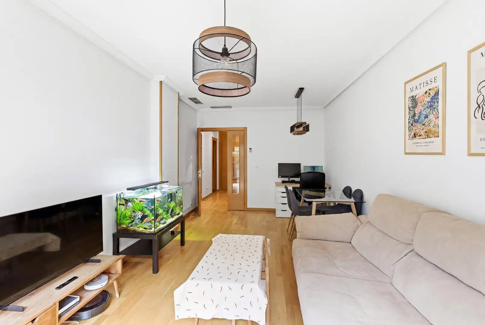 Sala de estar de Planta baja en venta en Madrid con Calefacción, Jardín privado y Piscina comunitaria