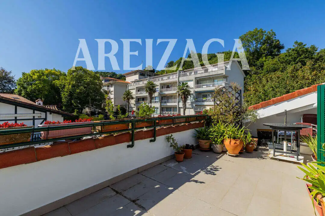 Piso con terraza en venta en Paseo de Ulía, imagen 4