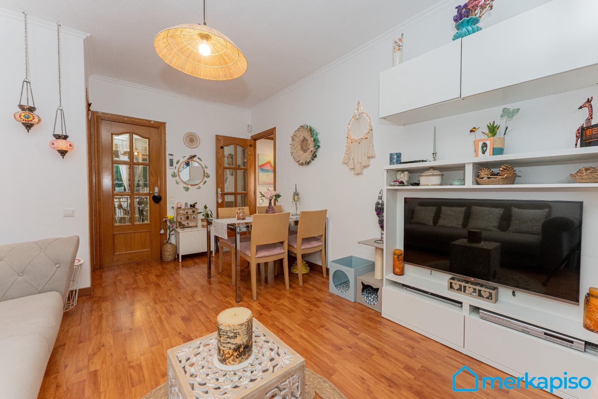 Living room of Flat for sale in Gavà  with Parquet flooring