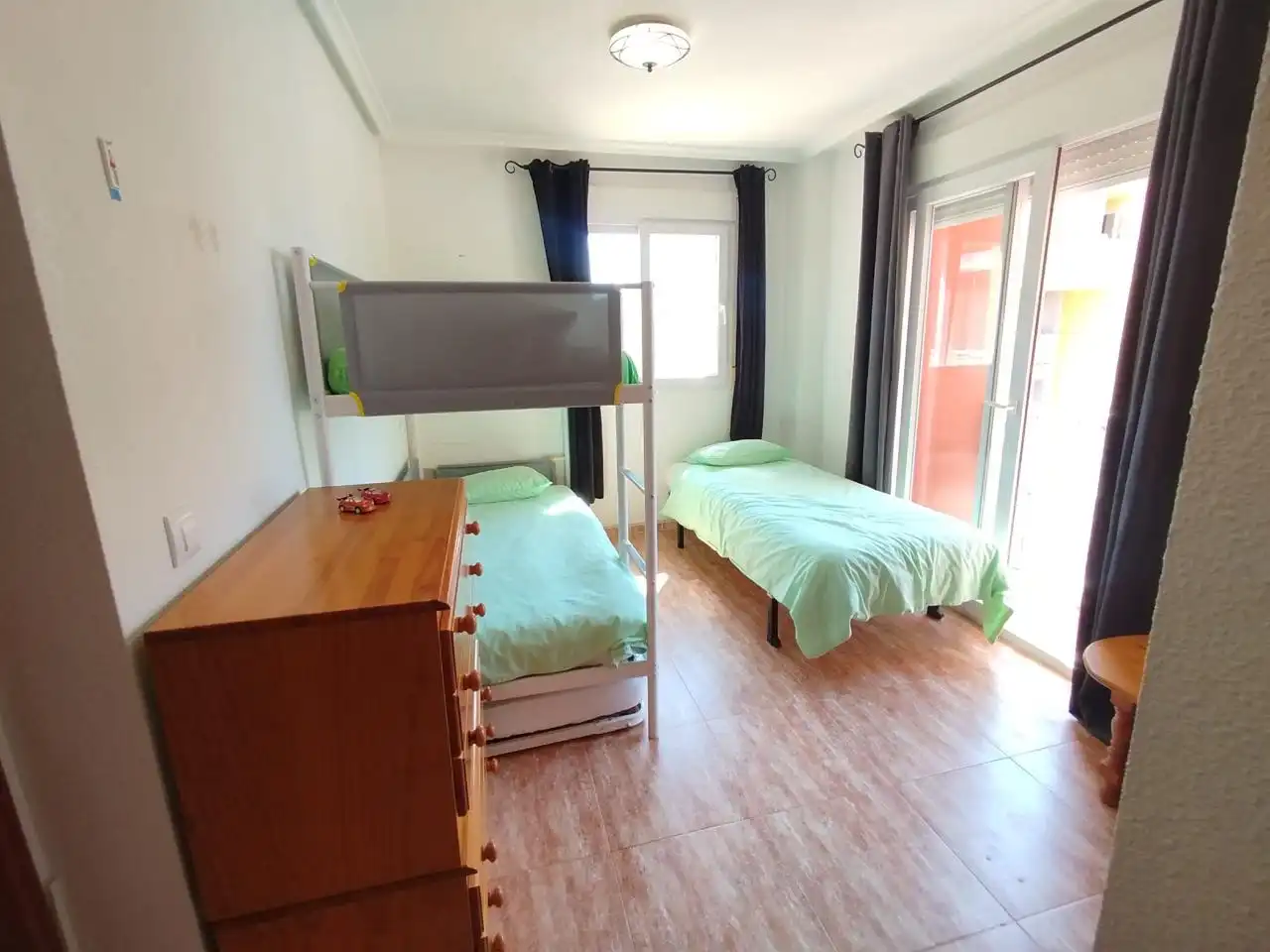 Habitación de Apartamento en venta en La Manga del Mar Menor con Aire acondicionado, Calefacción y Terraza