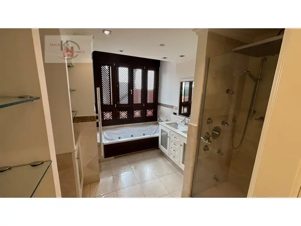 Casa adosada en venta en Lomas de Marbella Club