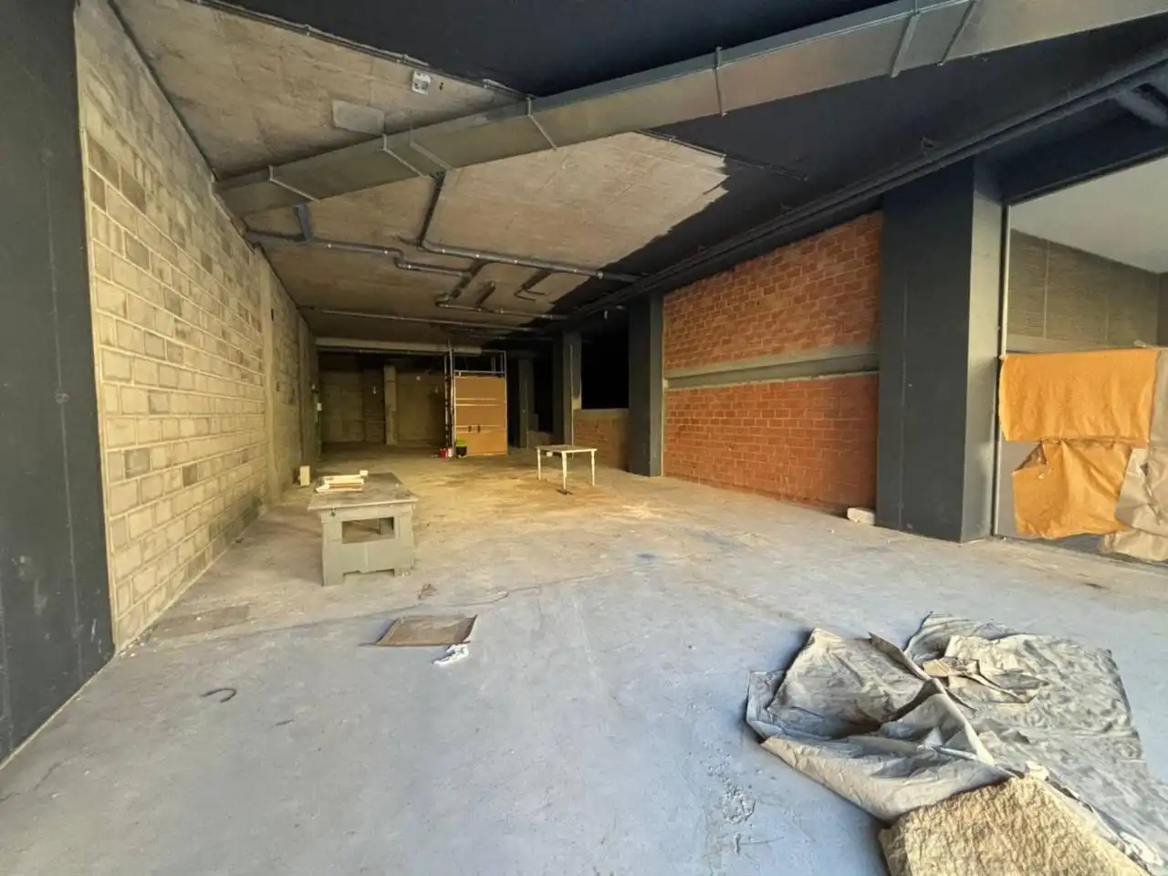 Locale commerciale in affitto a Calle Avinguda Esteve albert- IlaI-IX-B local B2, imagen 2
