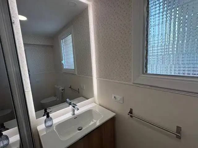 Baño de Apartamento de alquiler en Benicasim / Benicàssim con Calefacción, Jardín privado y Terraza