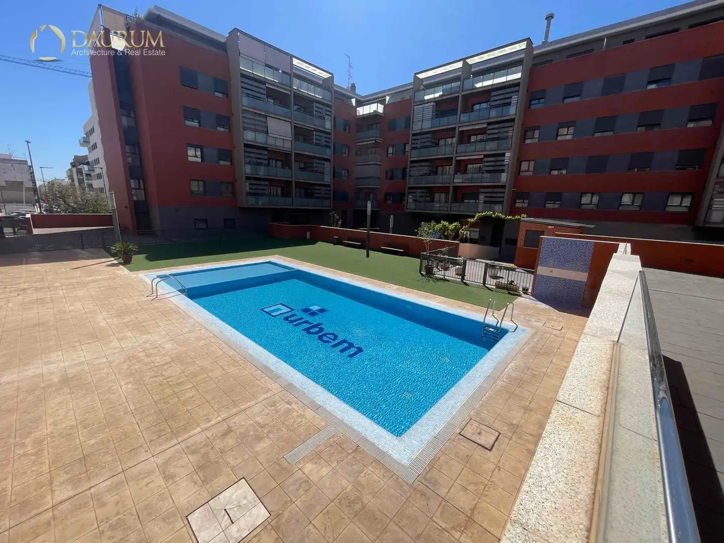 Piscina de Piso en venta en Paterna con Aire acondicionado, Terraza y Piscina
