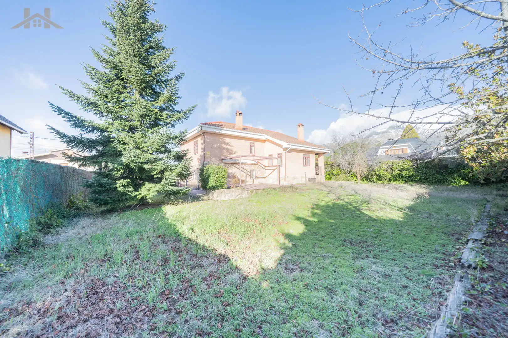 Casa o xalet en venda en Manzanares El Real amb Jardí privat, Traster i Moblat