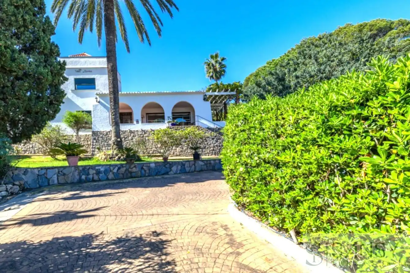 Houses for sale in Las Rotas / Les Rotes
