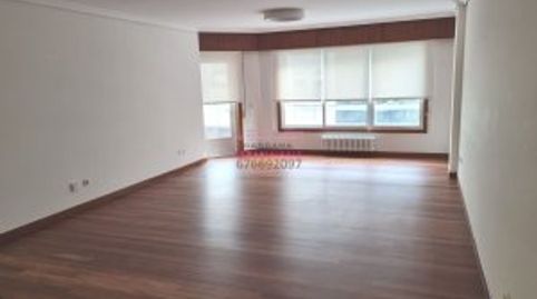 Foto 2 de Piso de alquiler en Rúa de Rosalía de Castro, 53, Centro - Areal, Vigo